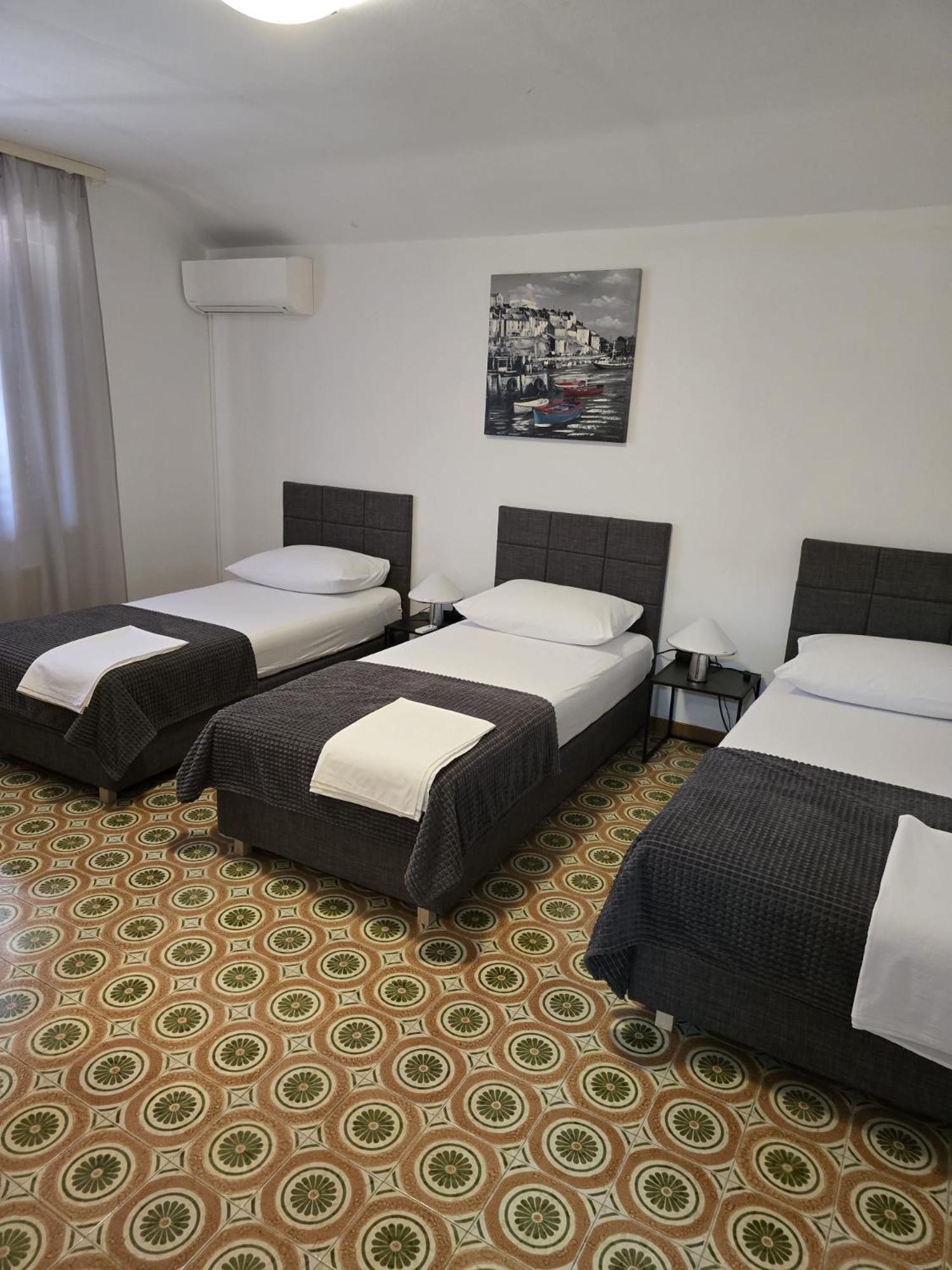 Apartment Dragica Пореч Екстер'єр фото