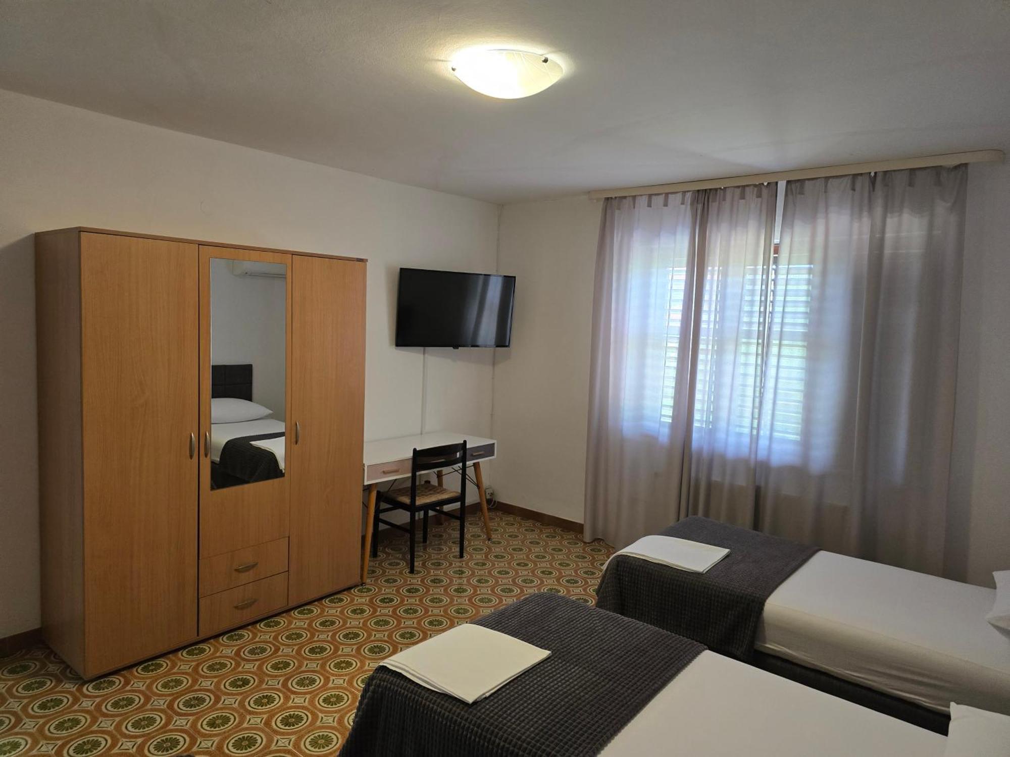 Apartment Dragica Пореч Екстер'єр фото